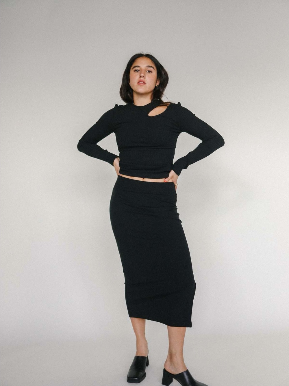 Rails Angie Black ribbed Midi Pencil Skirt - size Large.